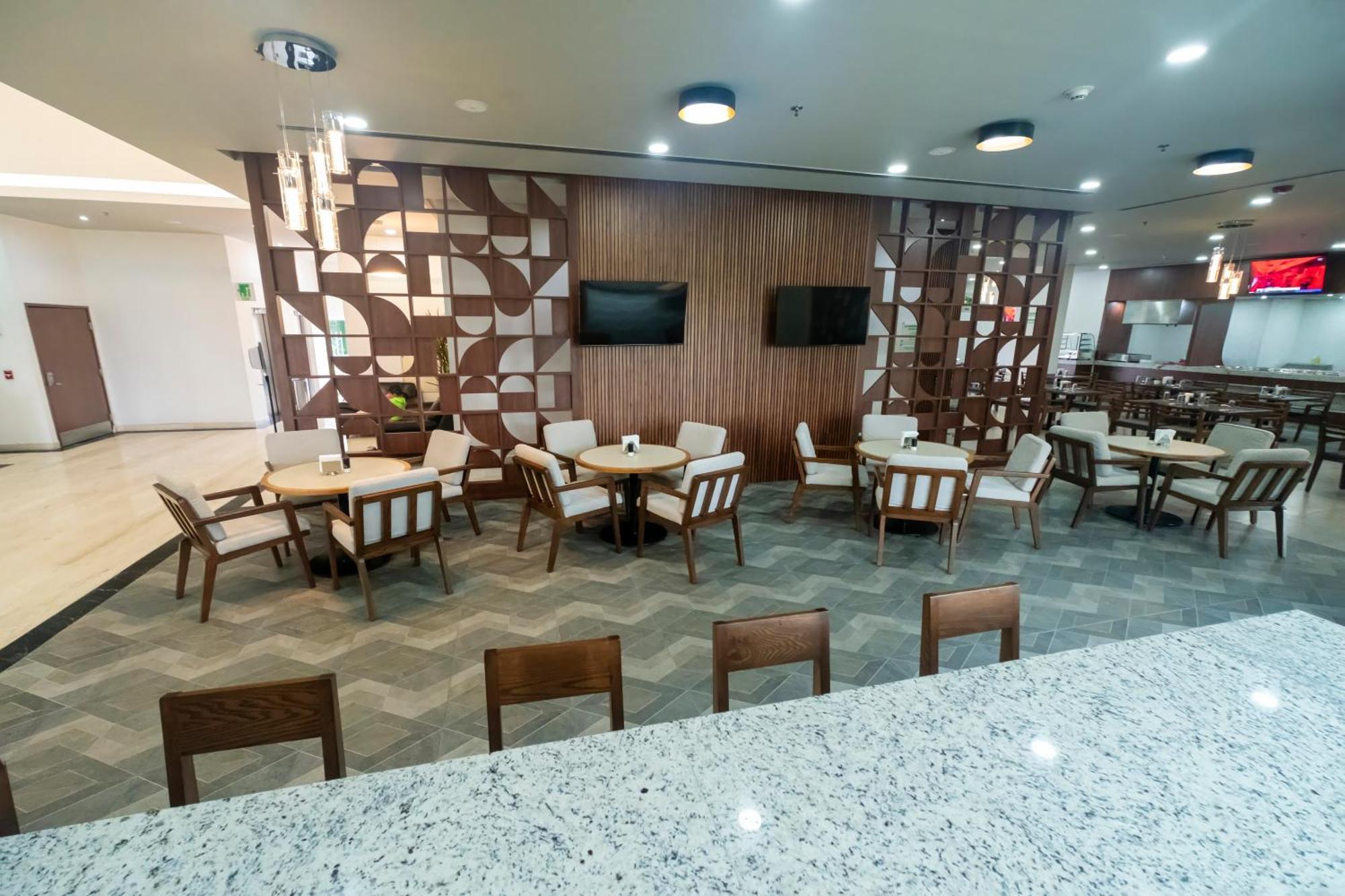Holiday Inn Uruapan By Ihg Экстерьер фото