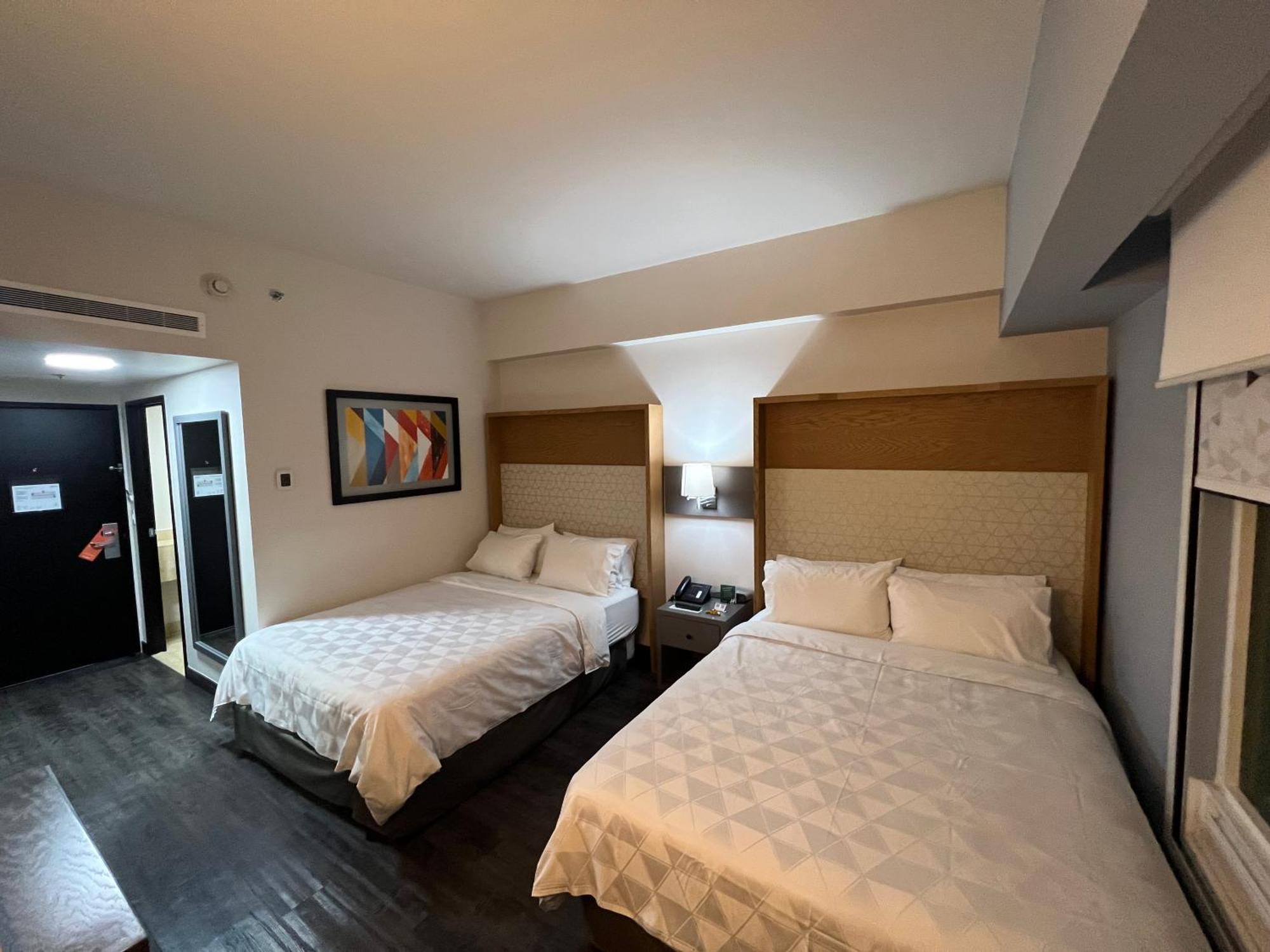 Holiday Inn Uruapan By Ihg Экстерьер фото